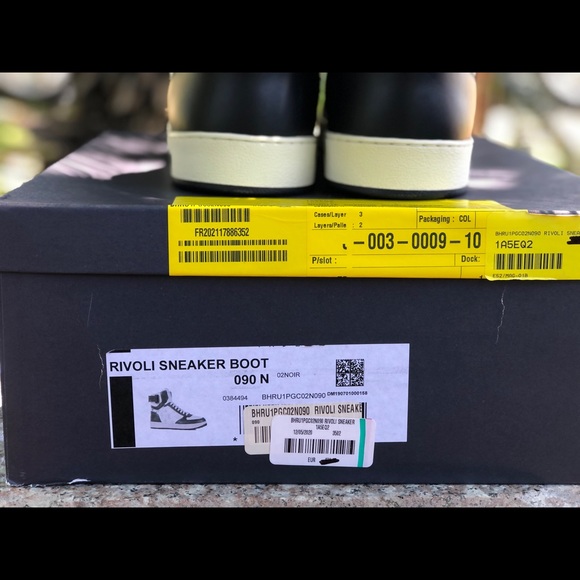 Louis Vuitton “Rivoli”. Size 9. - Picture 9 of 10